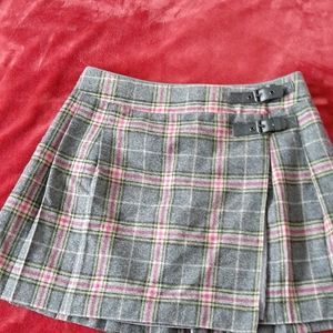 Johnnie Boden wool kilt